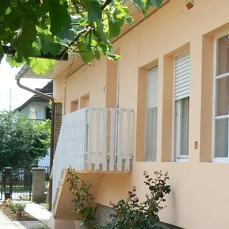 Magdalena Haz アパート *